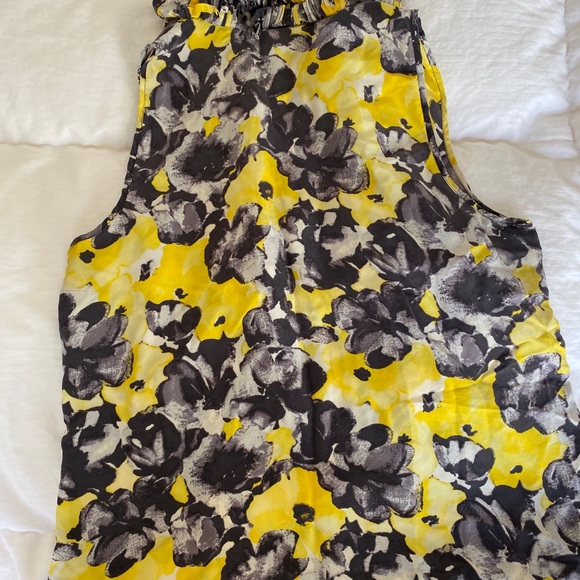 KENAR 100% Silk Medium Ruffle accent top - Picture 5 of 7